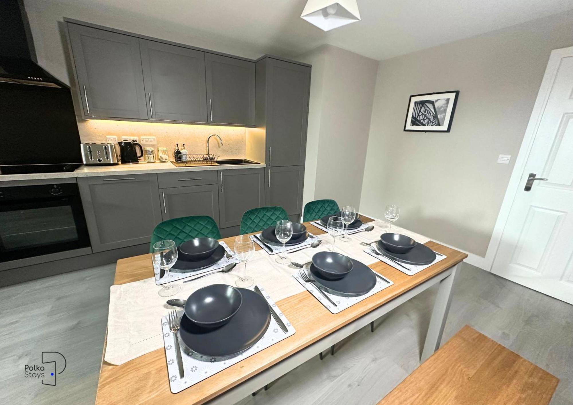 Hanley, Stoke - Modern Spacious Apartments By Polkastays Екстер'єр фото