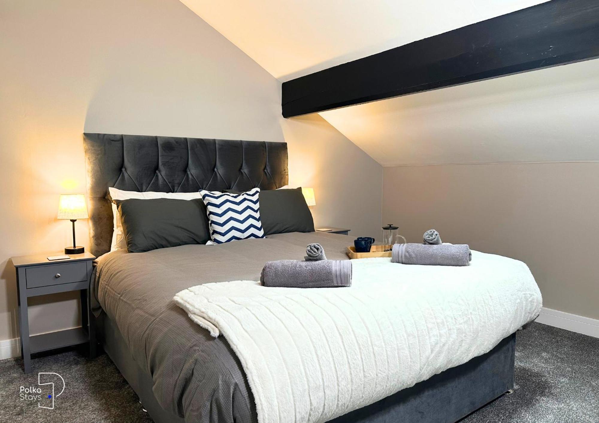 Hanley, Stoke - Modern Spacious Apartments By Polkastays Екстер'єр фото