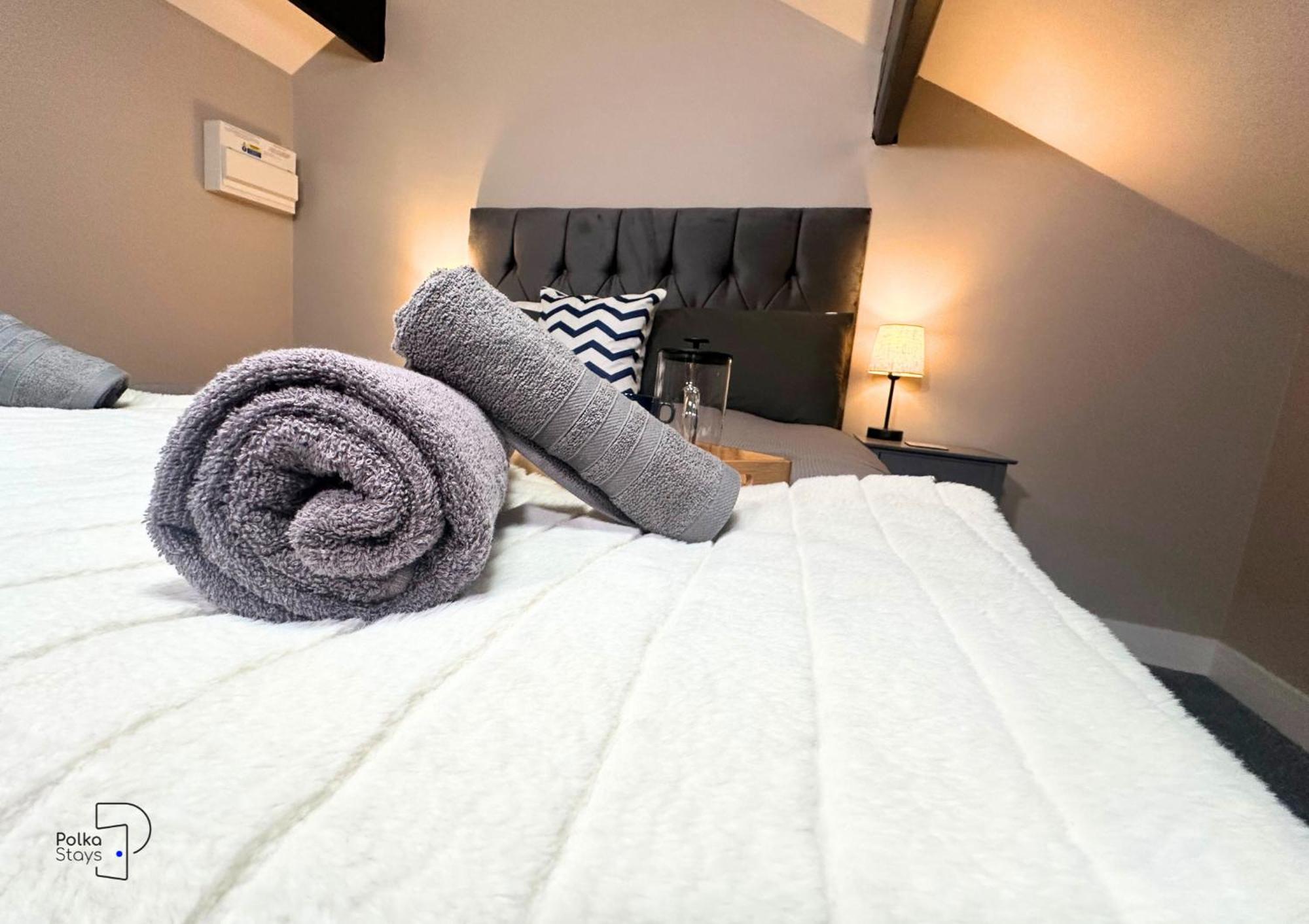 Hanley, Stoke - Modern Spacious Apartments By Polkastays Екстер'єр фото