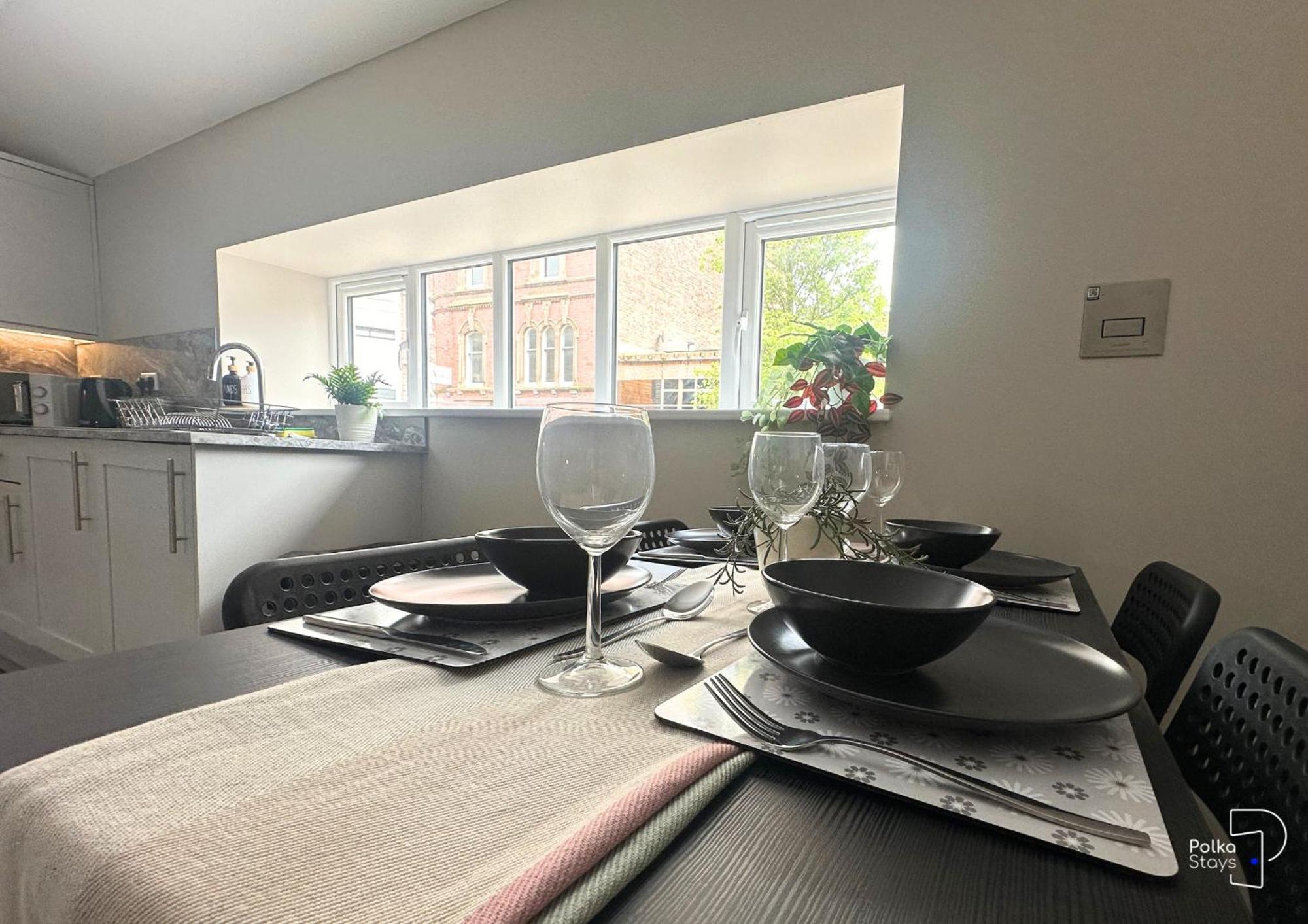 Hanley, Stoke - Modern Spacious Apartments By Polkastays Екстер'єр фото