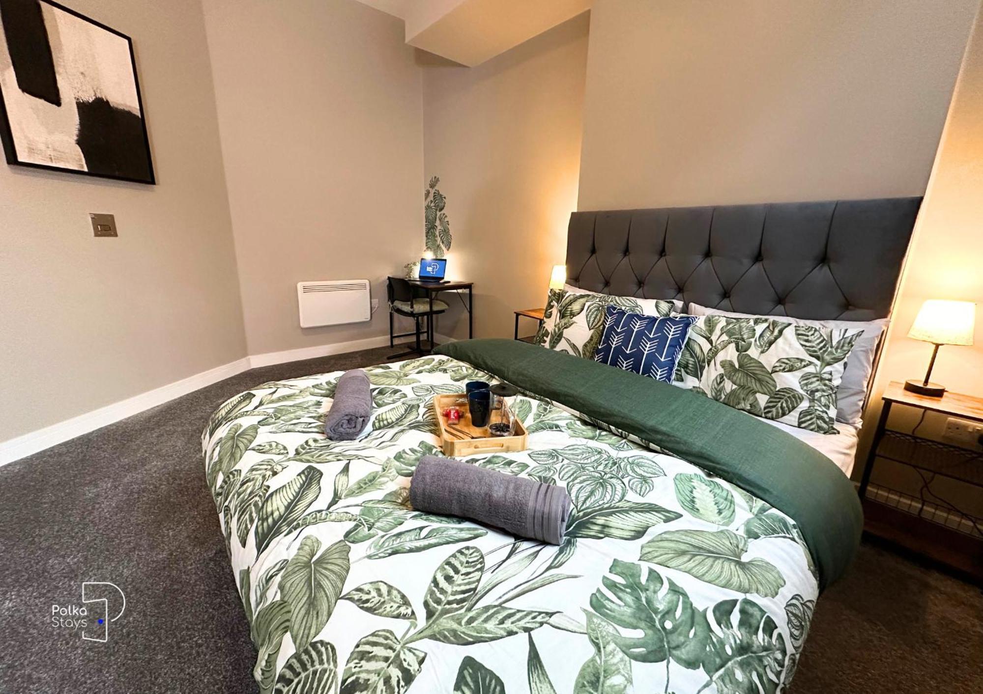 Hanley, Stoke - Modern Spacious Apartments By Polkastays Екстер'єр фото